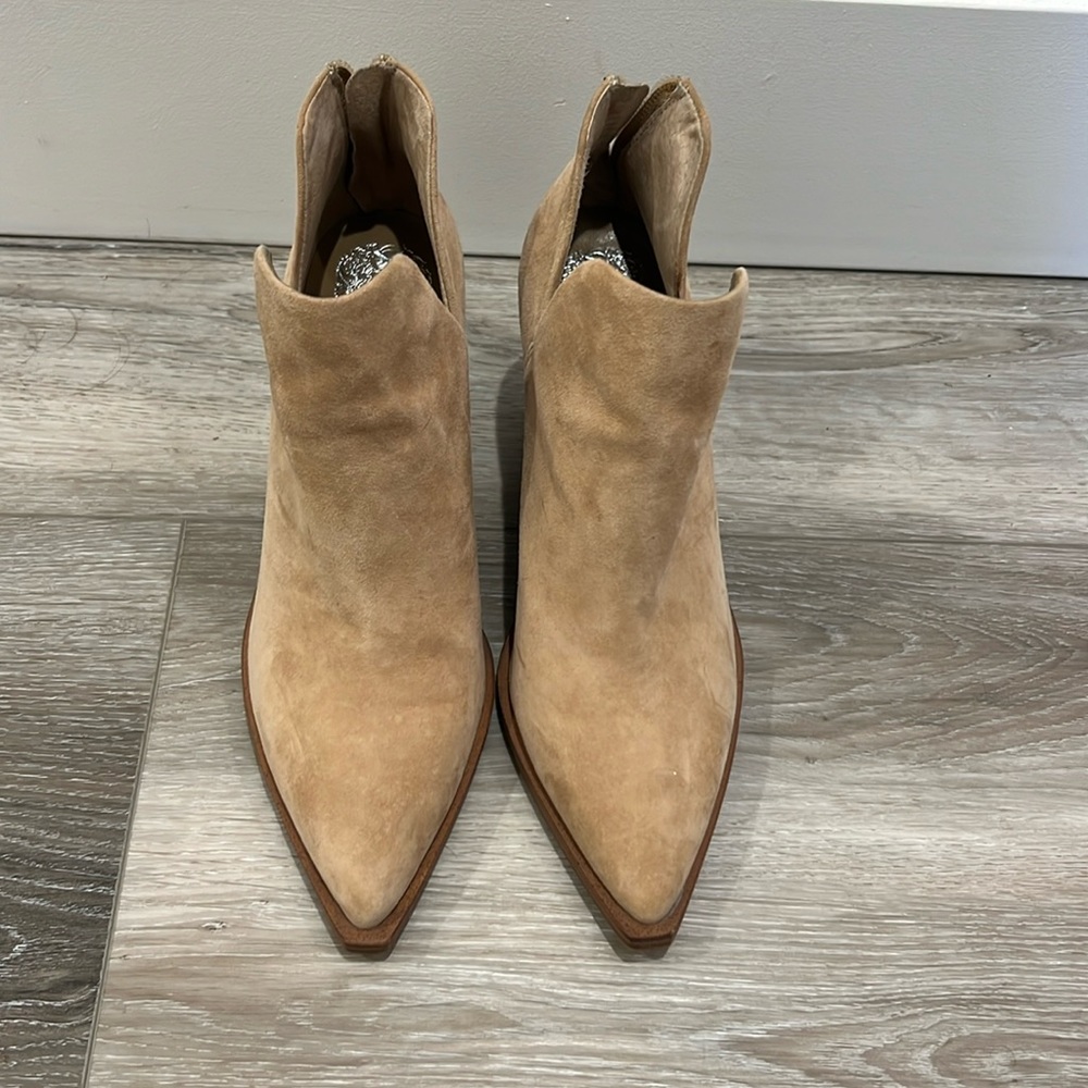 vince camuto gigietta bootie in tortilla